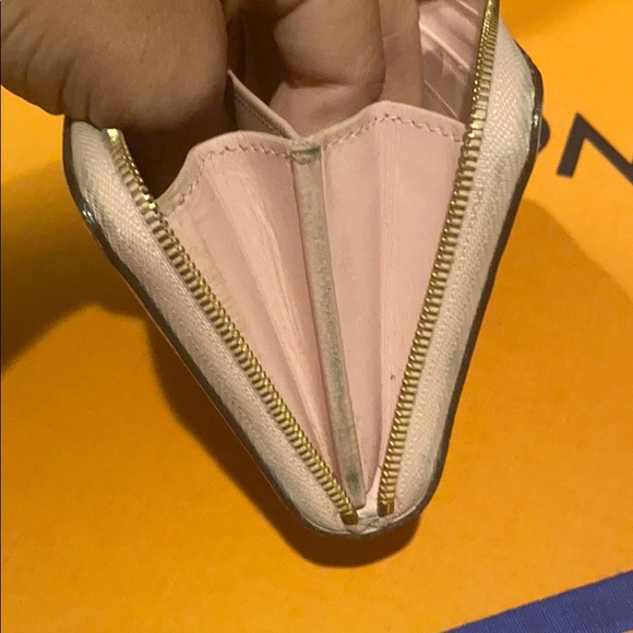 Louis Vuitton pink vernis zippy wallet - Picture 13 of 14